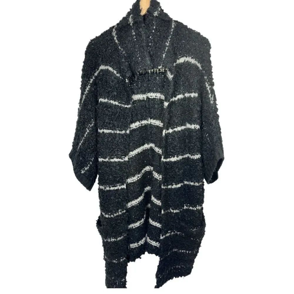 HINGE Women's Striped Fuzzy Cardigan Sweater Black/White Size XS/S